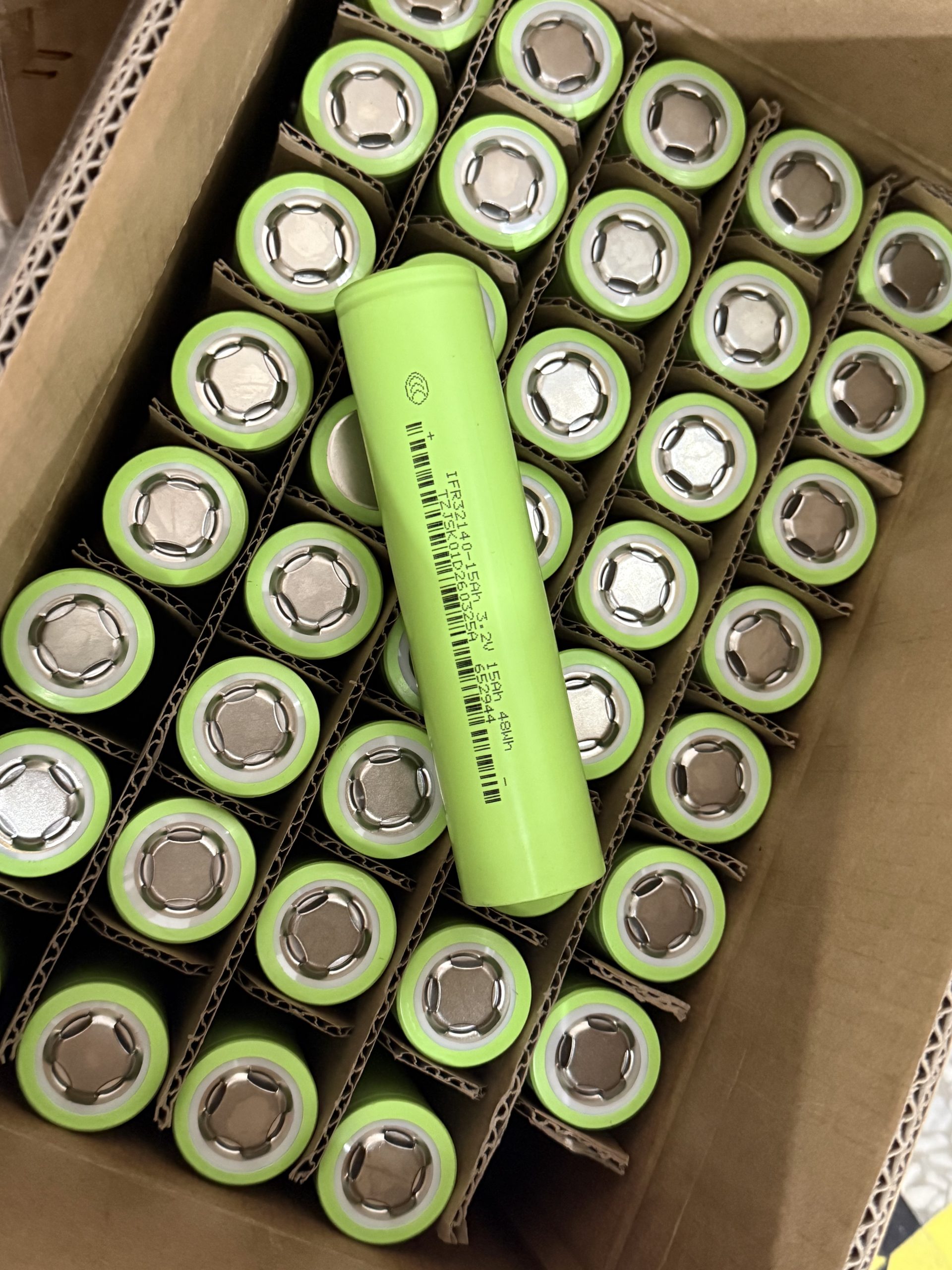 VBpower аккумуляторная ячейка 3.2В 15А·ч 32140 LiFePO4 для двухколёсных электромобилей / скутеров для мобильности / трёхколёсных электромобилей / электроскутеров / электроинструментов