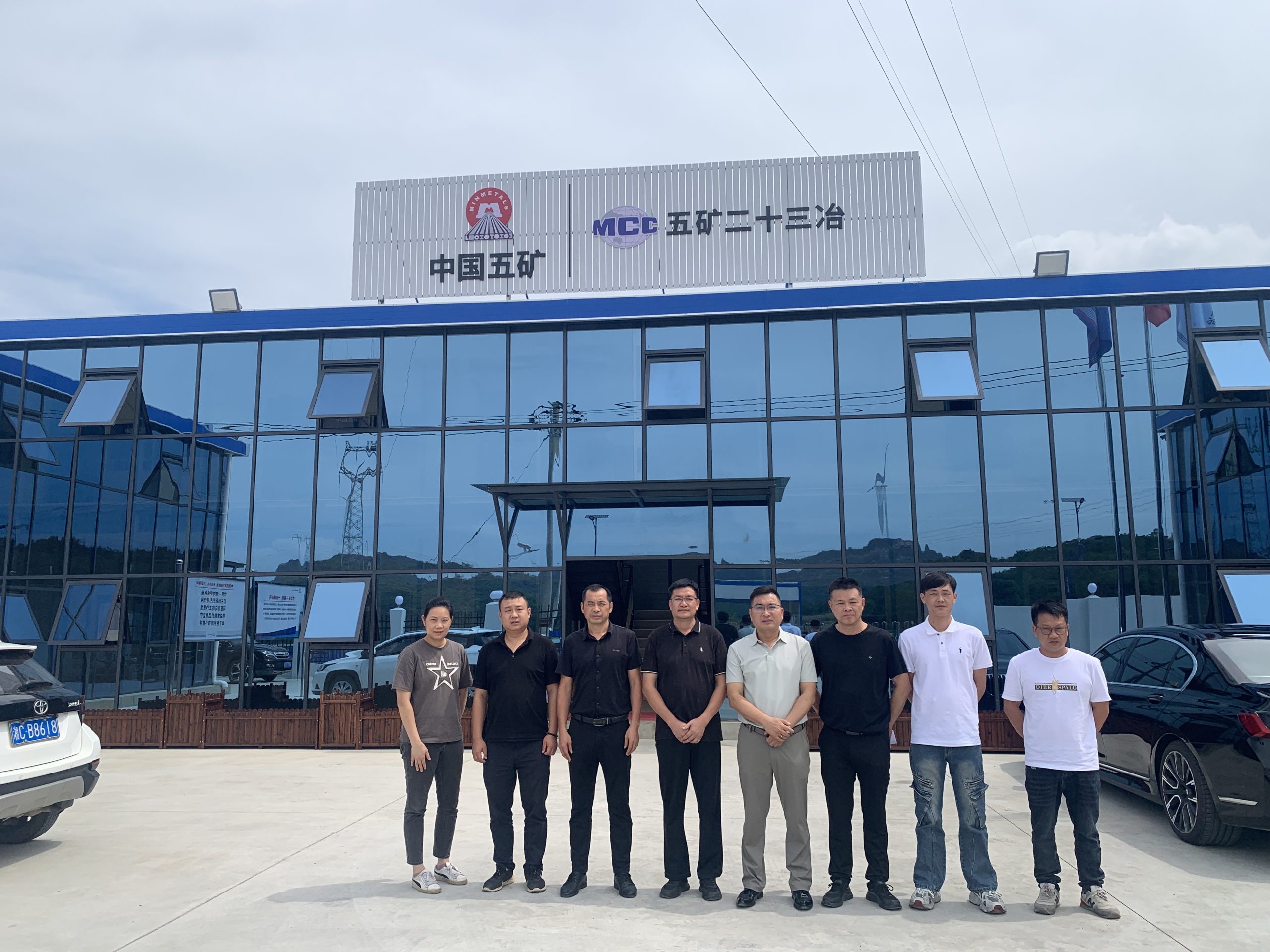 Глубокое сотрудничество компаний Хунань и Гуандуна: технологии печей для плавки алюминия выходят на международный передний план