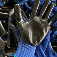 По данной партии перчаток отзывы сотрудников завода клиента положительные. При длительном ношении руки не потеют и не устают, перчатки очень гибкие. Бутилкаучуковое покрытие обеспечивает отличное сцепление — при работе с металлом, инструментами и гладкими поверхностями хват надёжный и не скользит. Служба поддержки клиентов своевременно сопровождала процесс заказа, что обеспечило успешное и бесперебойное завершение закупки.