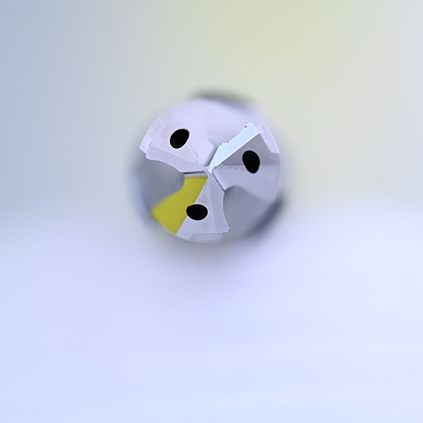 Твердосплавные сверла с внутренним охлаждением и масляным отверстием – DC183X