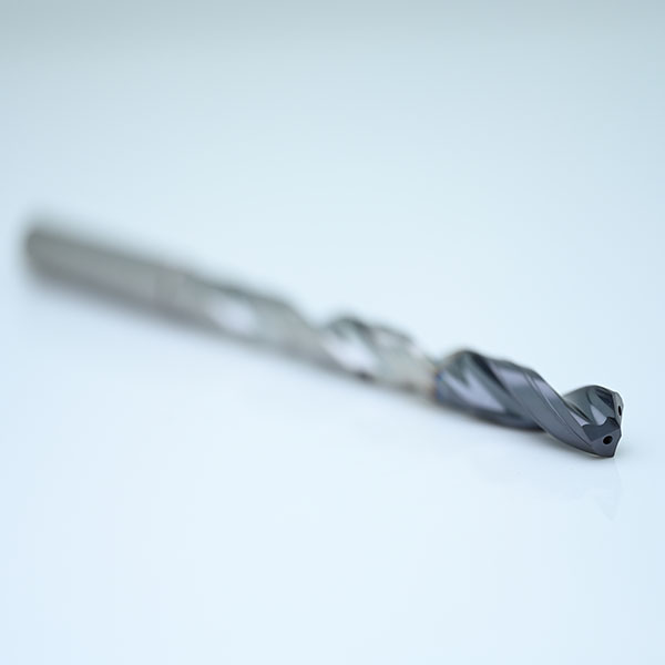 Высокопроизводительные сверла с внутренним охлаждением для масляных отверстий – DX170X