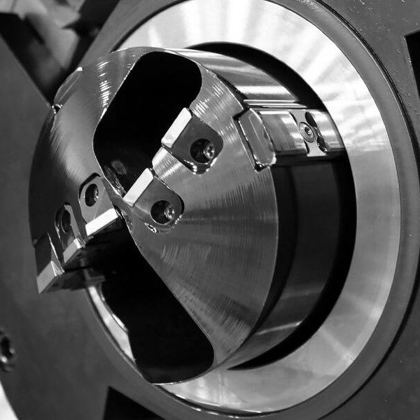 Глубокое сверление – откройте для себя мир твердосплавных сверл для глубоких отверстий с помощью инс