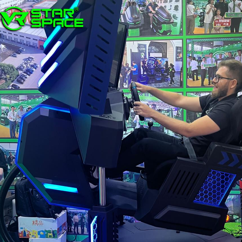 Звёздное пространство (VR Star Space) в центре внимания на третий день 137-й Кантонской ярмарки!