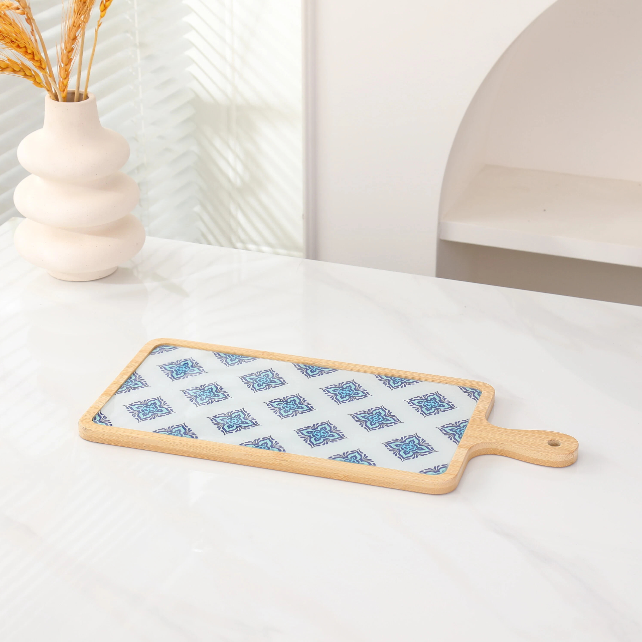 Высококачественная десертная тарелка-поднос в винтажном стиле с деревянной ручкой.