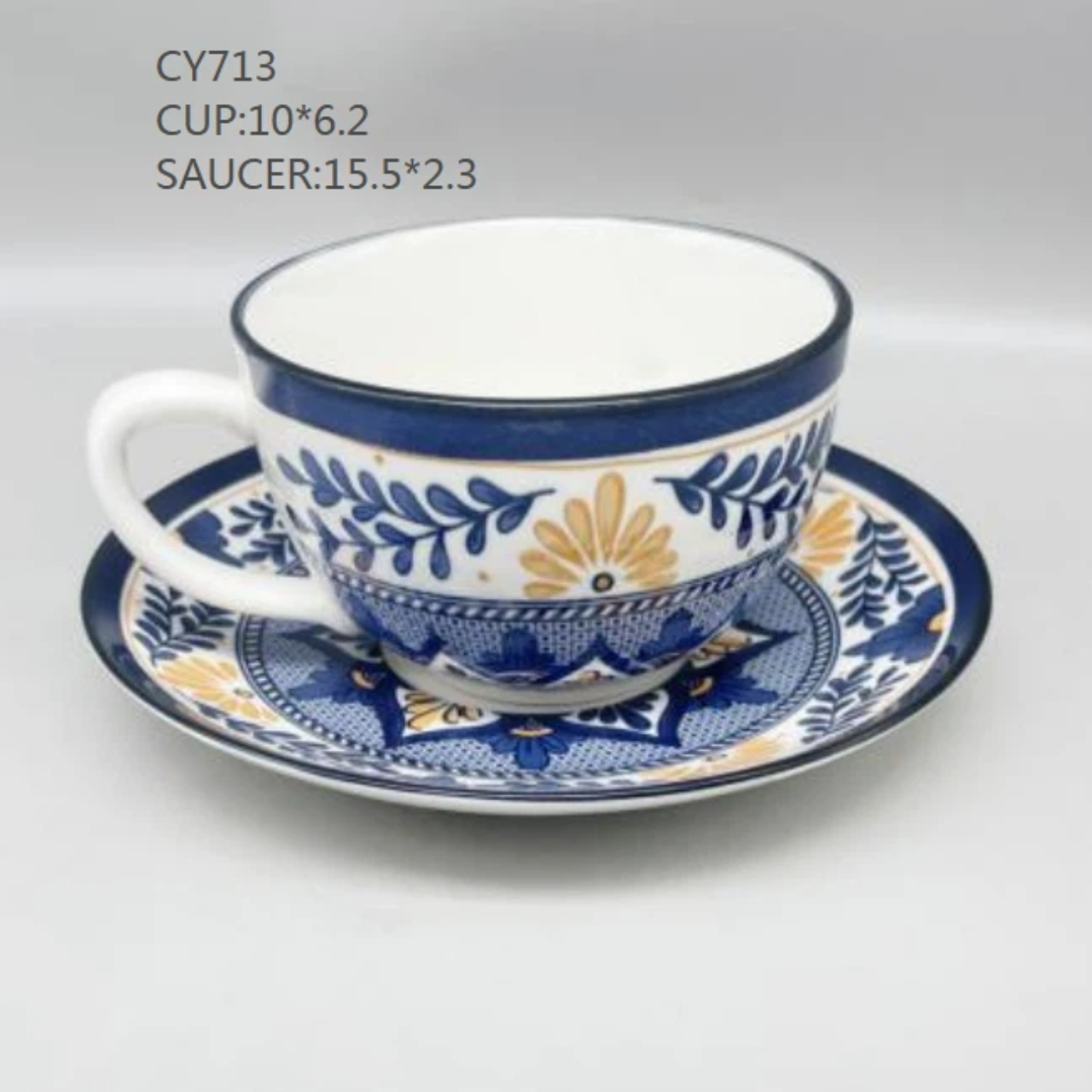 Элегантная керамическая кружка в стиле ретро с блюдцем