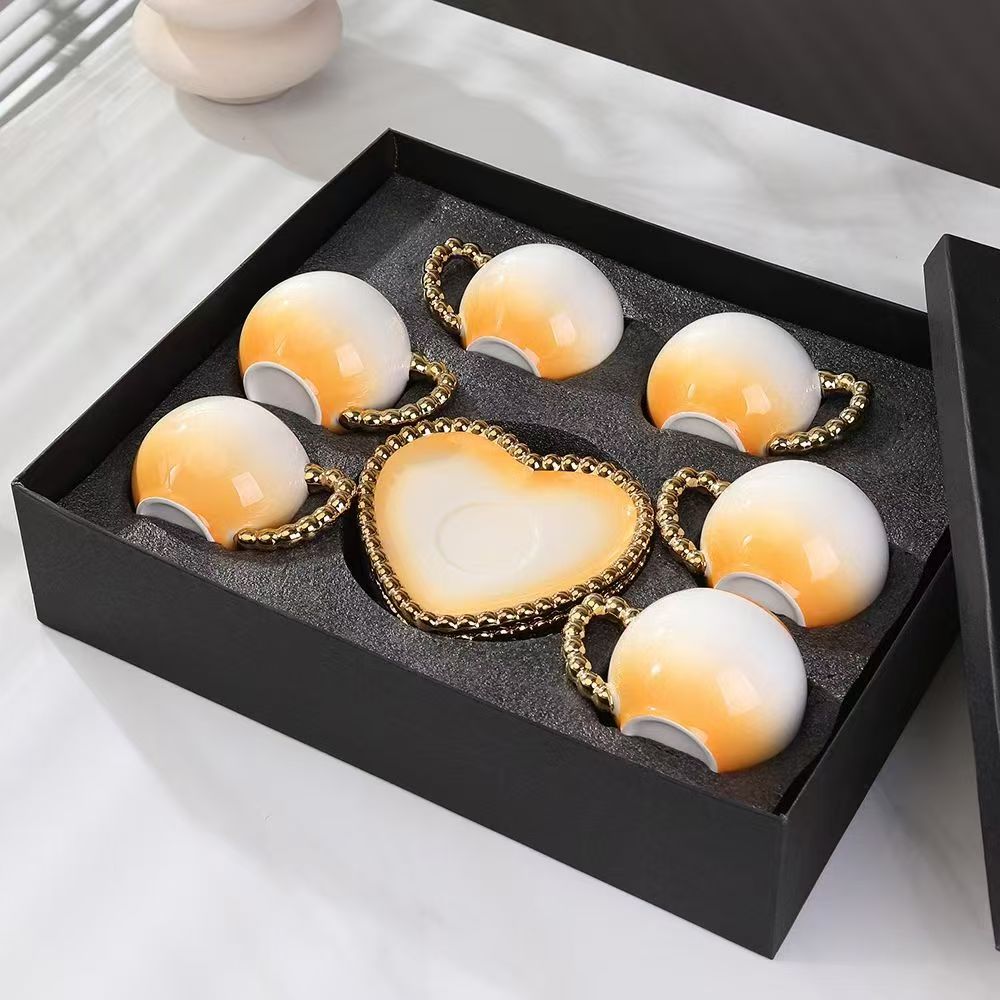 Градиентный набор кофейных кружек с блюдцем, изысканный набор, идеально подходит для подарка.