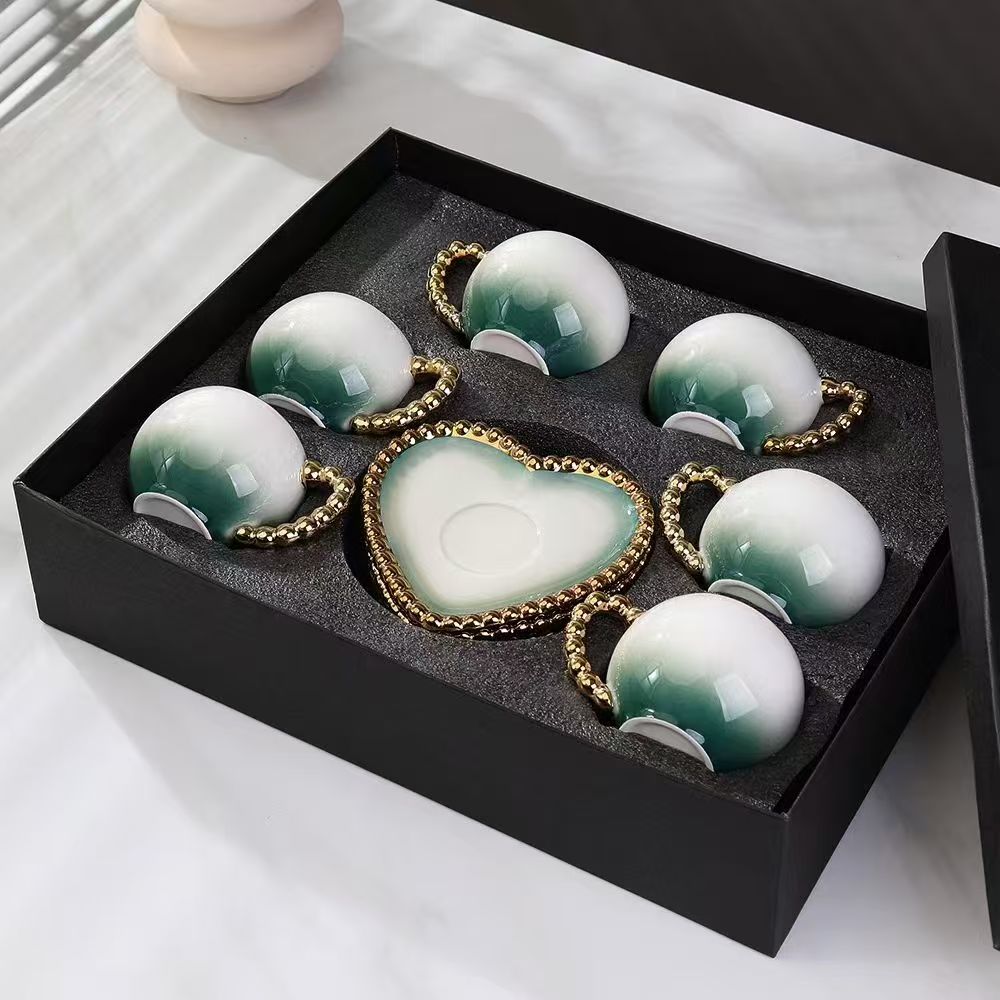 Градиентный набор кофейных кружек с блюдцем, изысканный набор, идеально подходит для подарка.