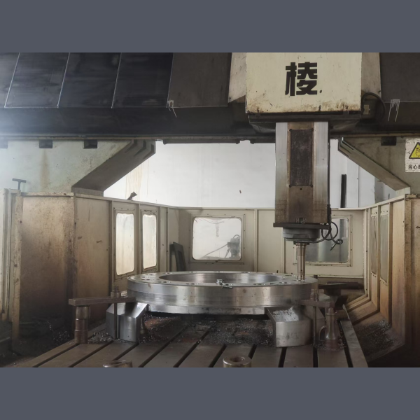 Точная реконструкция демонстрирует мастерство Наш завод эффективно ремонтирует основные компоненты гидравлических турбин