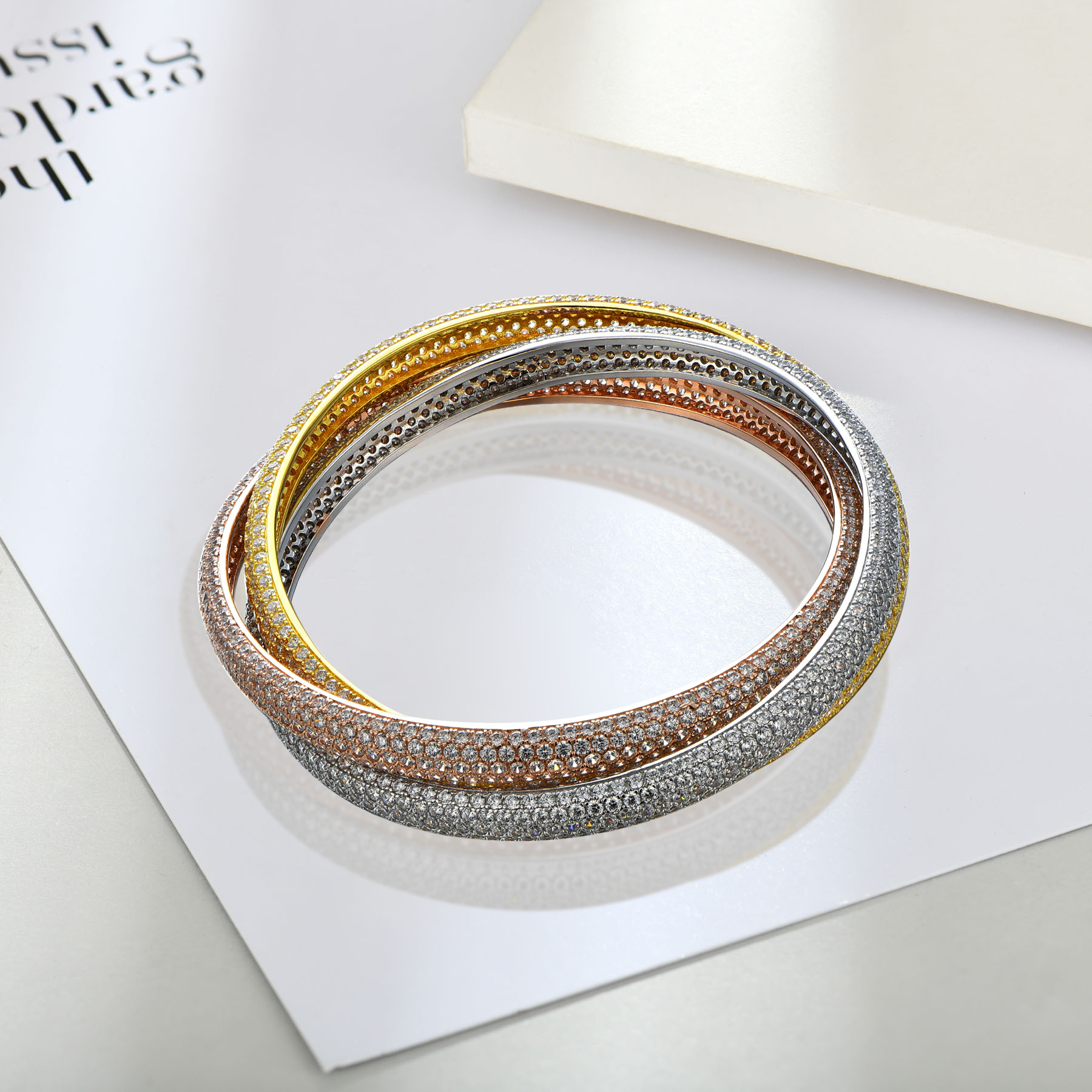 Роскошные браслеты для модных нарядов