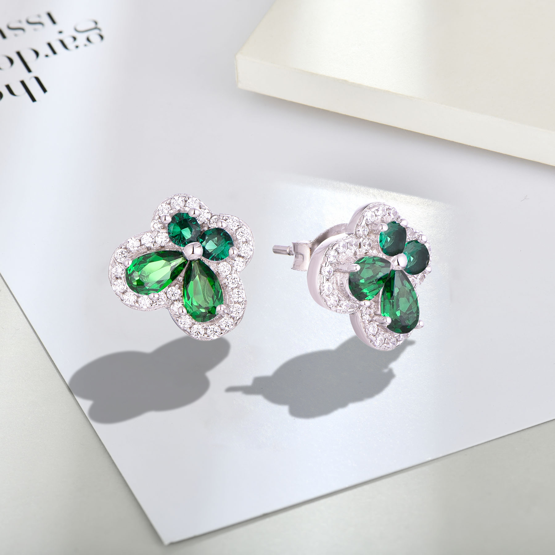 Милые серьги-бабочки для повседневной носки