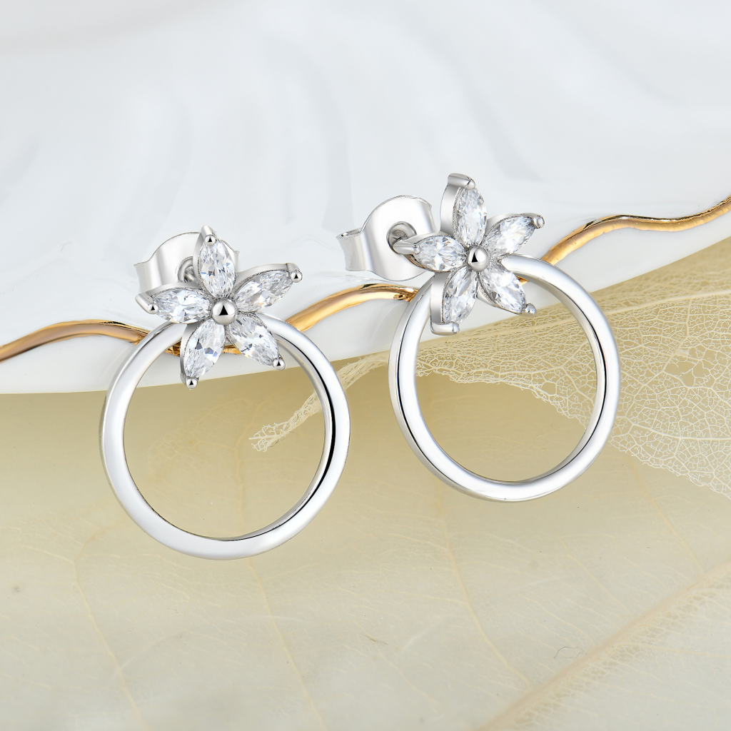 Изготовленный на заказ женский дизайнер 925 серебряных украшений, форма цветов и серьги с родием