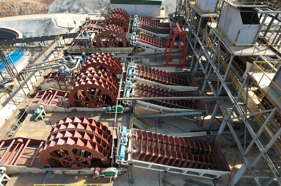 Машины для промывки песка имеют множество применений.