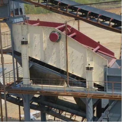 Виброгрохот «Humpback» от компании Hengji Intelligent введен в эксплуатацию на предприятии по переработке камня на северо-востоке Китая; суровые условия подтвердили надежность оборудования
