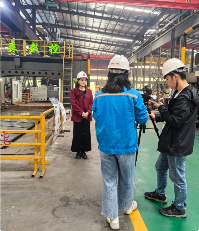 Компания Hubei Hengji Intelligent Equipment Manufacturing Co., Ltd.: Управление по кадрам и социальному обеспечению проводит выездные презентации по вопросам найма персонала, оказывая целенаправленную помощь в подборе и привлечении талантливых сотрудников.