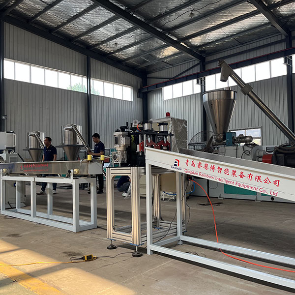 Китай Устройство пленка АБС Поставщик завод Производитель - Qingdao Xinrui Plastic Machinery Co.,Ltd. - станки листов из- Линия террасная доска ДПК