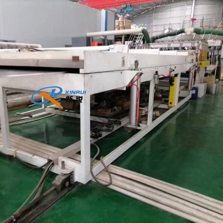 Китай ЭКСТРУЗИОННЫЕ ЛИНИИ ДЛЯ ПОЛИКАРБОАНАТА СОТОВОГО ПК Производитель - Qingdao Xinrui Plastic Machinery Co.,Ltd. - станки листов из- Линия террасная доска ДПК