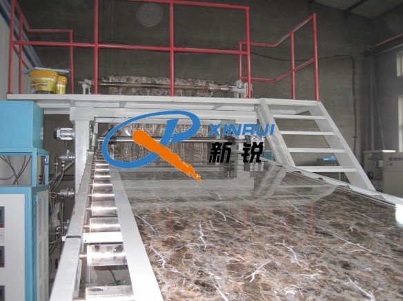 Китай Оборудование для производства искусственного мрамора Производитель - Qingdao Xinrui Plastic Machinery Co.,Ltd. - станки листов из- Линия террасная доска ДПК