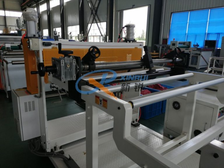 Китай Оборудование для изготовления листов из PC PMMA GPPS ABS Производитель - Qingdao Xinrui Plastic Machinery Co.,Ltd. - станки листов из- Линия террасная доска ДПК