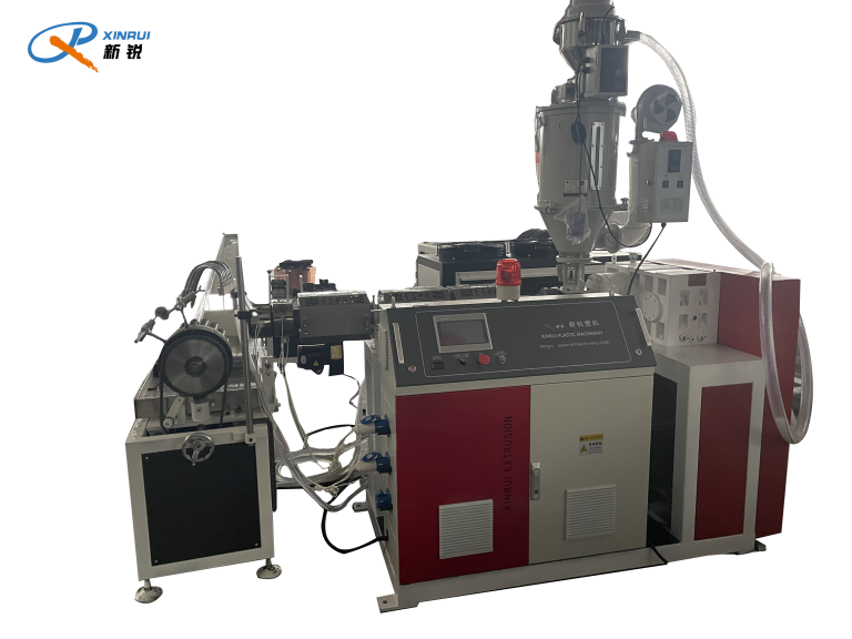 Китай Линия экструдер для производства Гибкого воздуховода из Полиуретана Производитель - Qingdao Xinrui Plastic Machinery Co.,Ltd. - станки листов из- Линия террасная доска ДПК