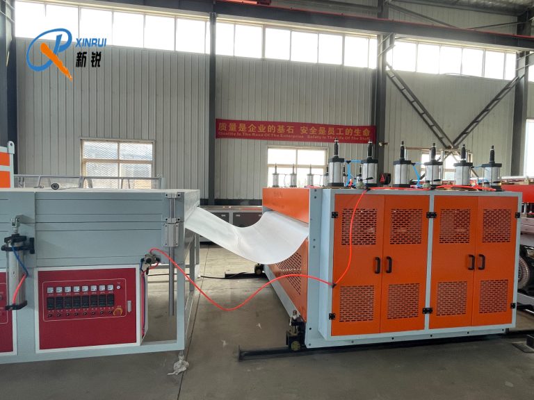 Китай Экструзионная линия производства сотового листа из ПП Производитель - Qingdao Xinrui Plastic Machinery Co.,Ltd. - станки листов из- Линия террасная доска ДПК