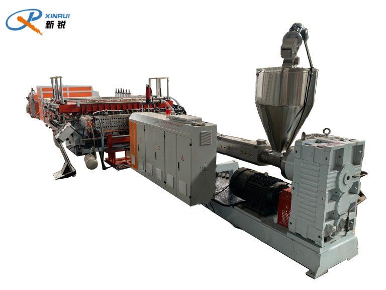 Китай Экструзионная линия производства сотового листа из ПП Производитель - Qingdao Xinrui Plastic Machinery Co.,Ltd. - станки листов из- Линия террасная доска ДПК