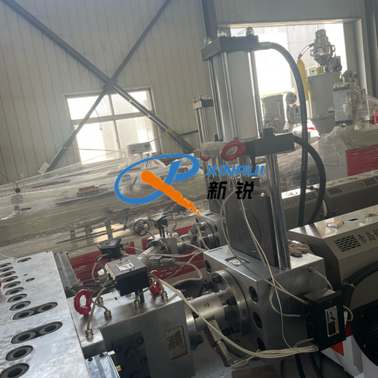 Китай Линия для производства объемной георешетки Производитель - Qingdao Xinrui Plastic Machinery Co.,Ltd. - станки листов из- Линия террасная доска ДПК