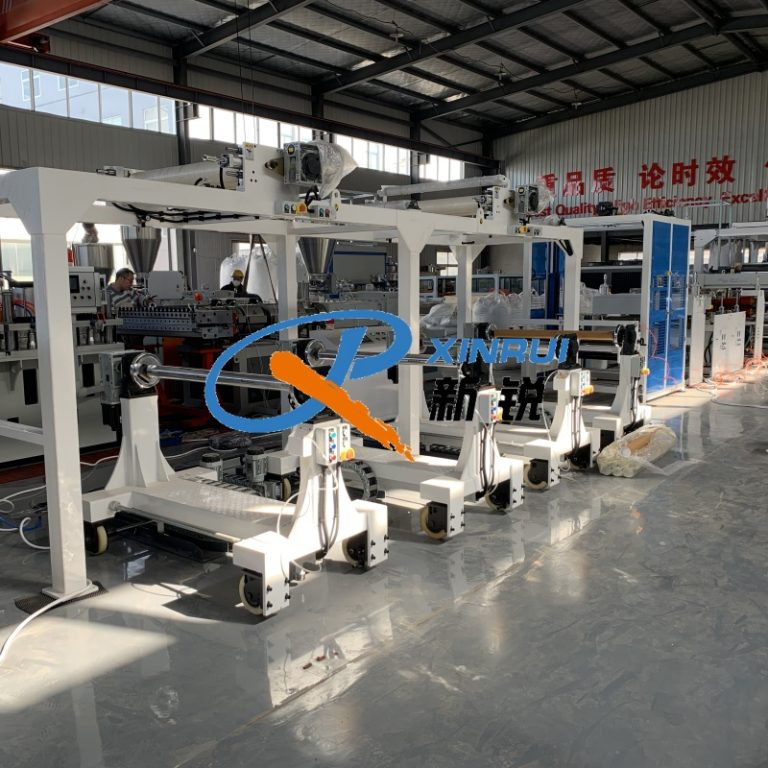 Китай Линия экструзии для производства листов ПП ПЭ ПЭТ Производитель - Qingdao Xinrui Plastic Machinery Co.,Ltd. - станки листов из- Линия террасная доска ДПК