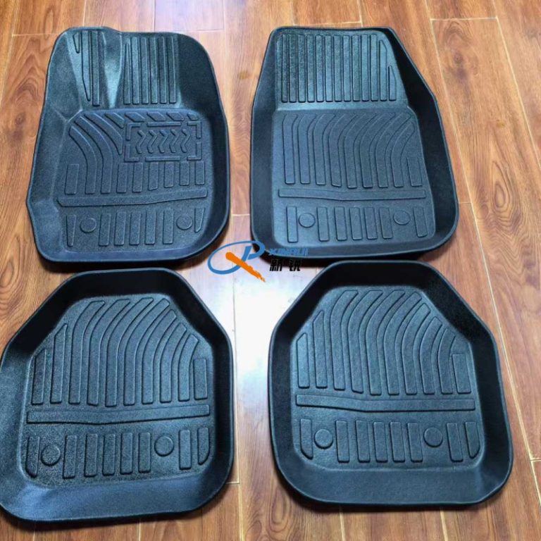 Китай Автоматическая вакуумная машина для производства автомобильных ковриков Производитель - Qingdao Xinrui Plastic Machinery Co.,Ltd. - станки листов из- Линия террасная доска ДПК