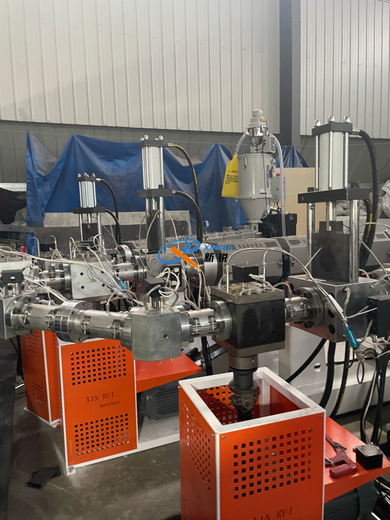 Китай станок для листового абс завод Производитель Производитель - Qingdao Xinrui Plastic Machinery Co.,Ltd. - станки листов из- Линия террасная доска ДПК