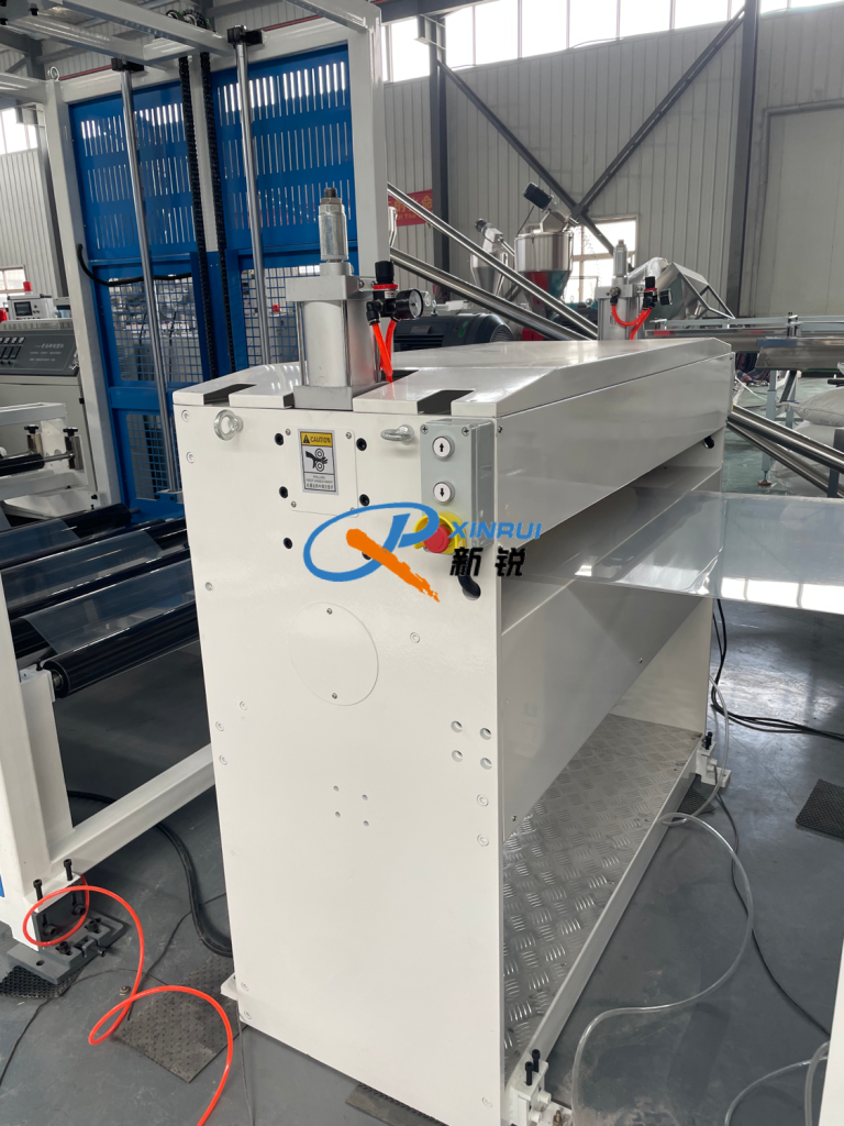Китай Линия экструзии для производства листов ПП ПЭ ПЭТ Производитель - Qingdao Xinrui Plastic Machinery Co.,Ltd. - станки листов из- Линия террасная доска ДПК