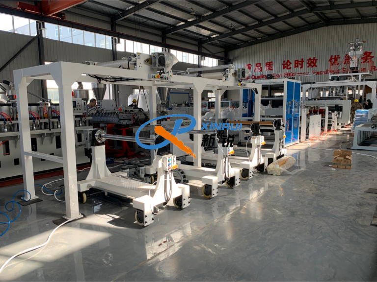 Китай Линия экструзии для производства листов ПП ПЭ ПЭТ Производитель - Qingdao Xinrui Plastic Machinery Co.,Ltd. - станки листов из- Линия террасная доска ДПК