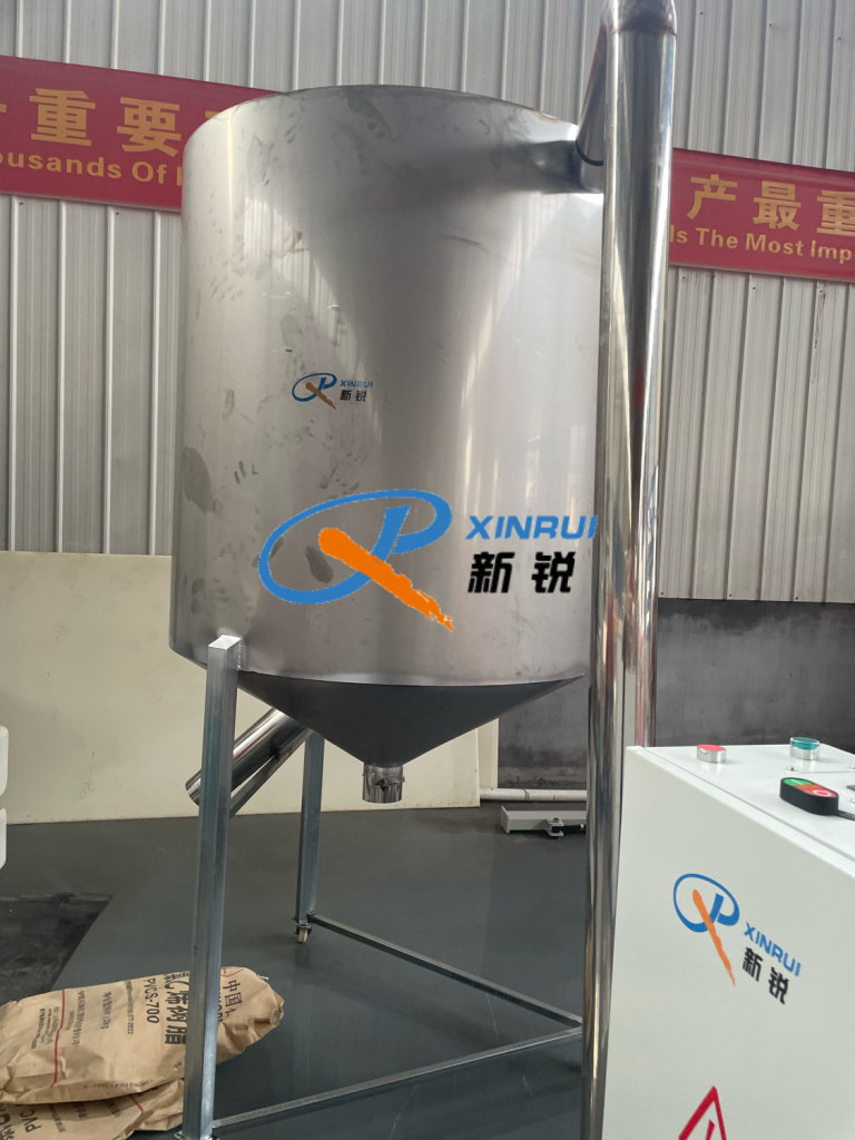 Китай Двухкаскадный гранулятор для переработки пп/пэ Производитель - Qingdao Xinrui Plastic Machinery Co.,Ltd. - станки листов из- Линия террасная доска ДПК