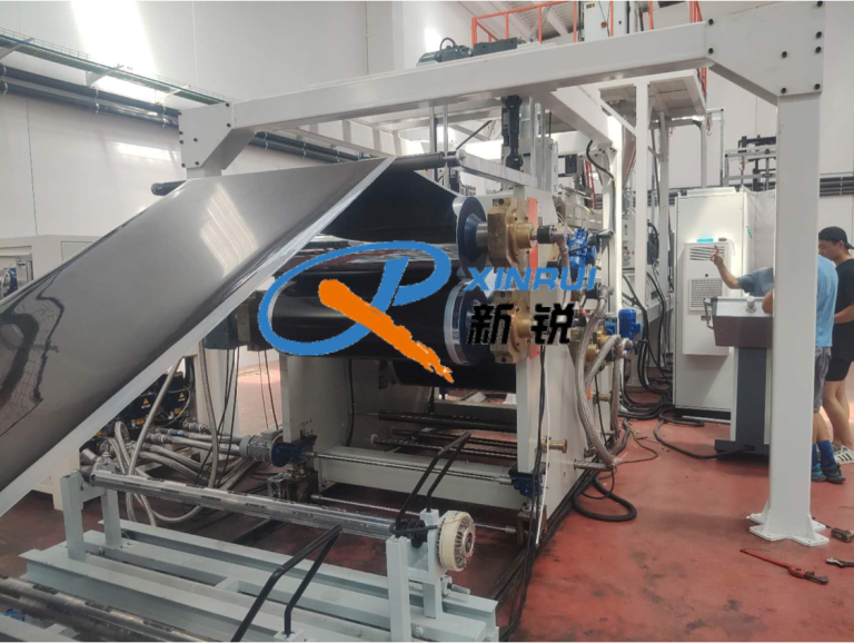 Китай Оборудование для изготовления плёнка ПЭТ Производитель - Qingdao Xinrui Plastic Machinery Co.,Ltd. - станки листов из- Линия террасная доска ДПК