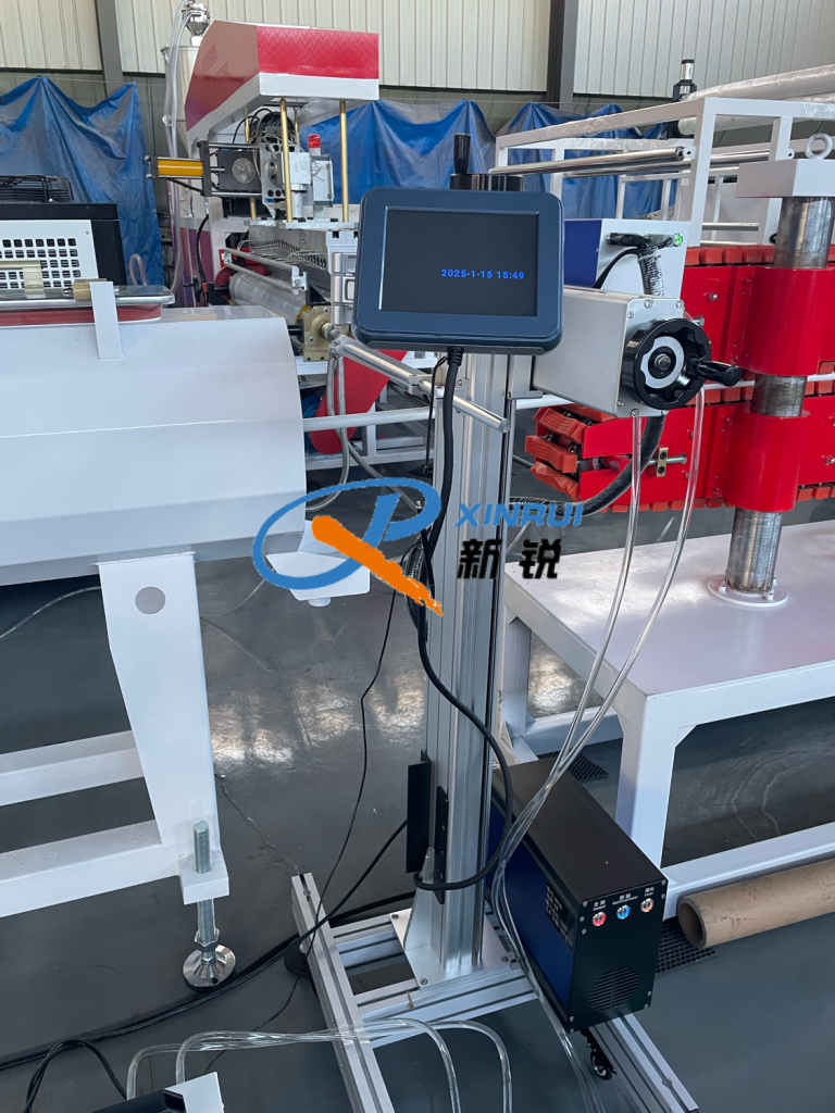 Китай Экструзионные линии для производства труб ппр Производитель - Qingdao Xinrui Plastic Machinery Co.,Ltd. - станки листов из- Линия террасная доска ДПК