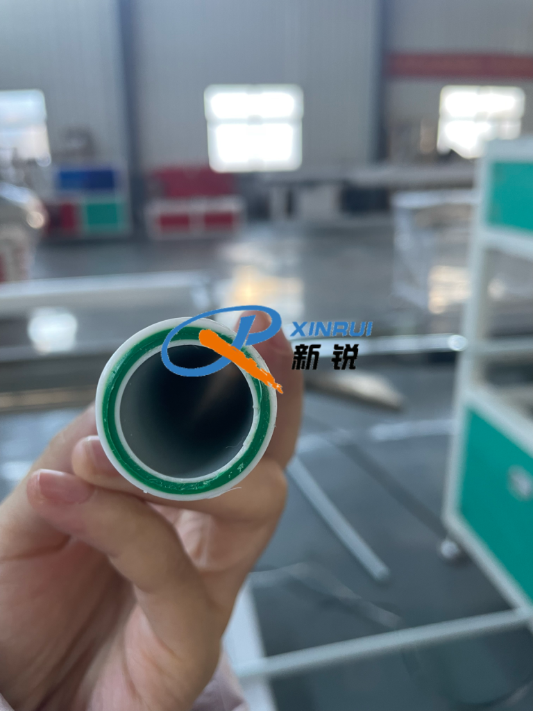 Китай Экструзионные линии для производства труб ппр Производитель - Qingdao Xinrui Plastic Machinery Co.,Ltd. - станки листов из- Линия террасная доска ДПК