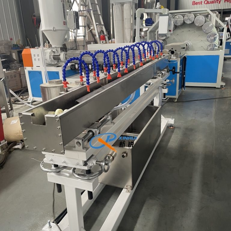 Китай Экструзионные линии по производству резиновых труб TPV Производитель - Qingdao Xinrui Plastic Machinery Co.,Ltd. - станки листов из- Линия террасная доска ДПК