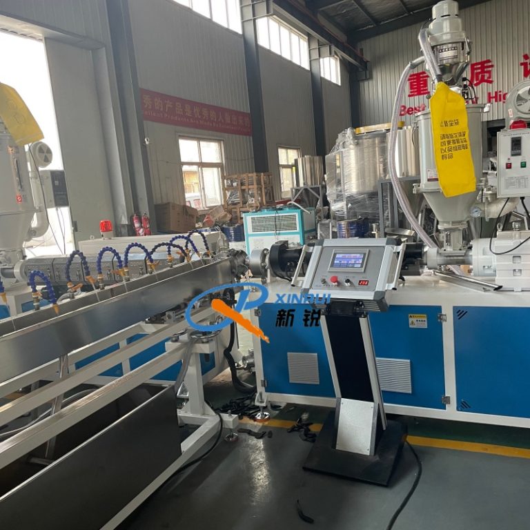 Китай Экструзионные линии по производству резиновых труб TPV Производитель - Qingdao Xinrui Plastic Machinery Co.,Ltd. - станки листов из- Линия террасная доска ДПК