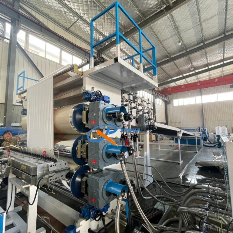 中国 ABS ラミネート家具ボード押出ライン メーカー - 青島 Xinrui プラスチック機械有限公司- WPCデッキボードシートの機械