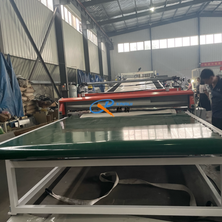 Китай 　Экструзионные линии для производства листов АБС Производитель - Qingdao Xinrui Plastic Machinery Co.,Ltd. - станки листов из- Линия террасная доска ДПК