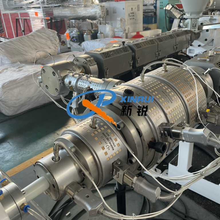 Китай Экструзионные линии для производства труб ппр Производитель - Qingdao Xinrui Plastic Machinery Co.,Ltd. - станки листов из- Линия террасная доска ДПК