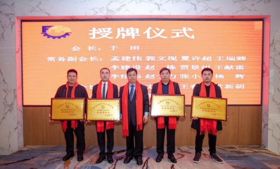 5eb82697e17ec7883715e082937c9d92