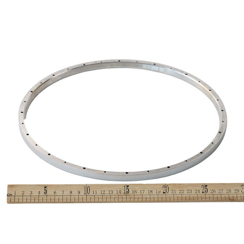 Рельсовая направляющая с оптической шкалой