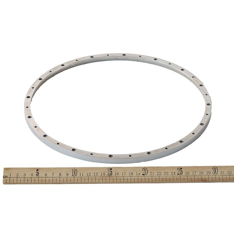 Рельсовая направляющая с оптической шкалой