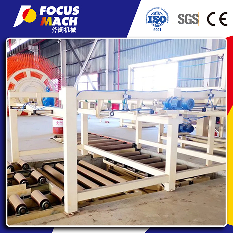 PLYWOOD ROLLER CONVEYOR CUTTING SAW (1)