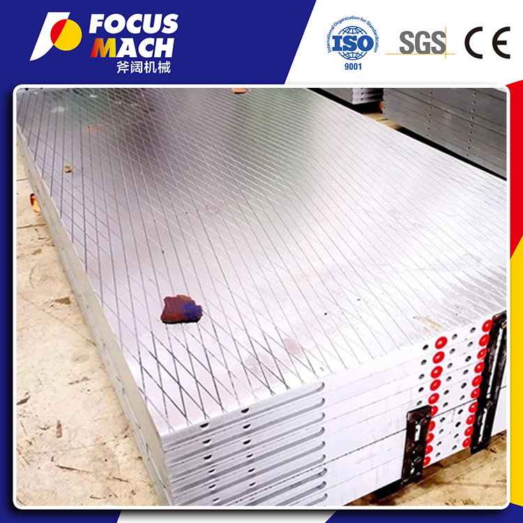 Пресс для изготовления опалубочной фанеры методом горячего прессования