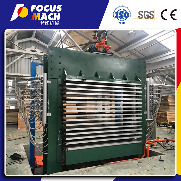 Пресс для производства фанеры усилием 1000 тонн.