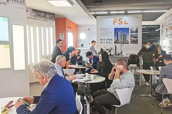 FSL появился на выставке 《Свет + Строительство Франкфурт 2024 》