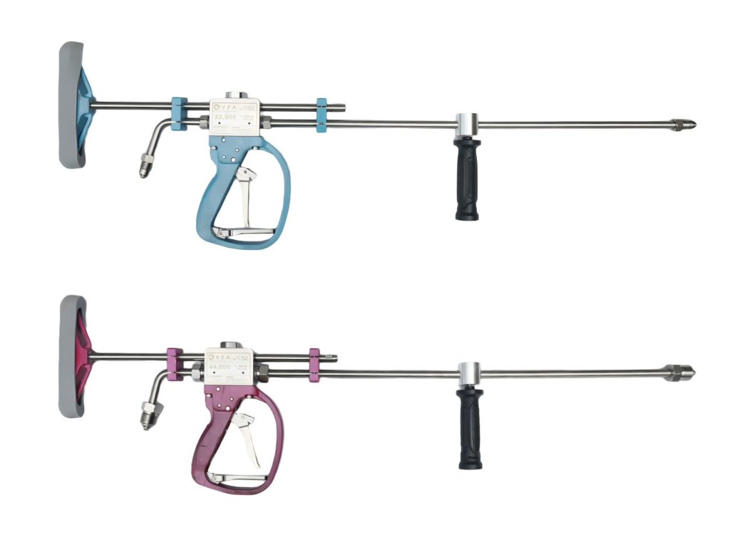 YF-22K Пистолет с ручным управлением, тип выброса гильз: сверху.