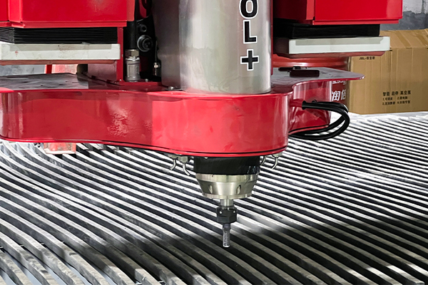 Edge grinding/drilling/independent milling cutter 