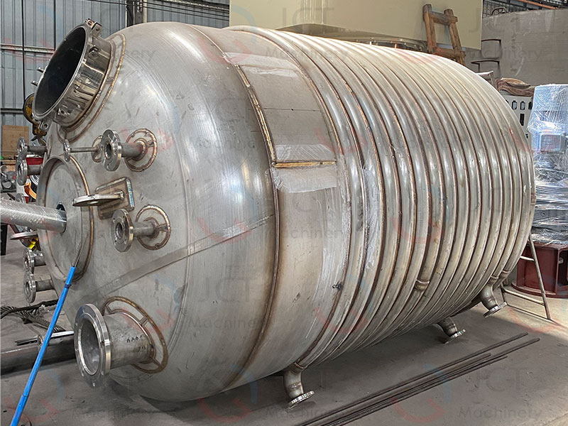 Как выбрать и купить реактор с мешалкой для производства?